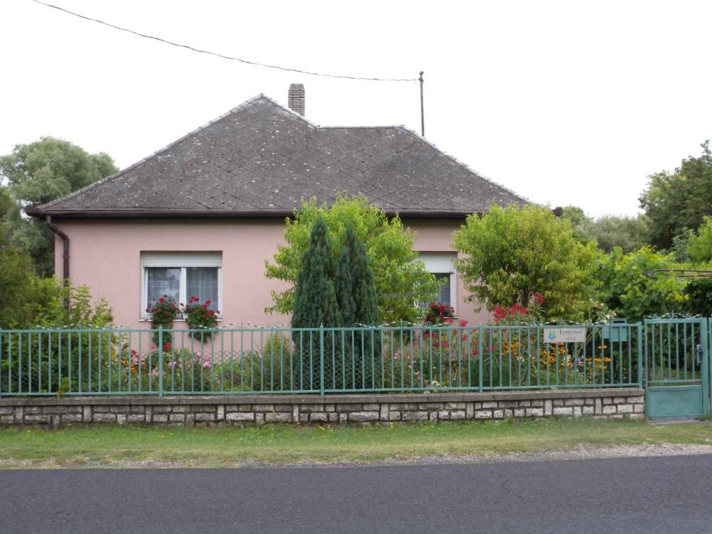 Holiday home in Balatonfenyves 38166