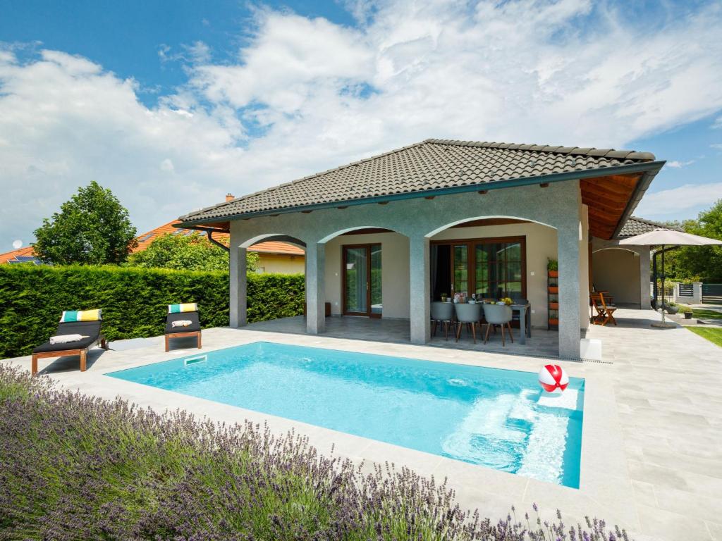 Villa Aschbacher by Interhome