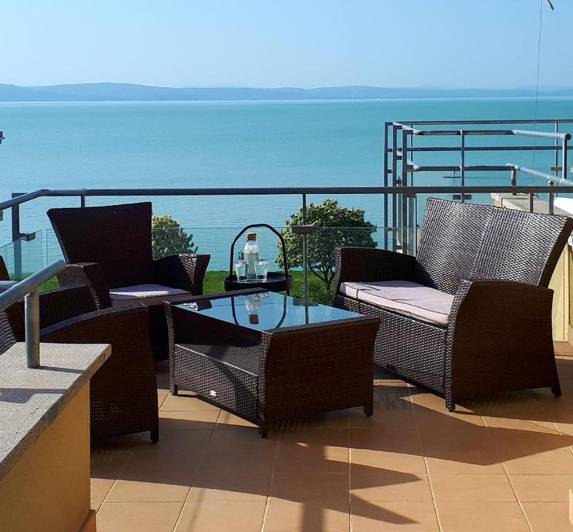 Balaton-Lak Apartmanház