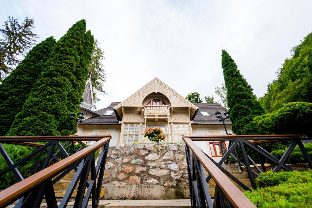 Hotel Tókert Szálloda és Étterem