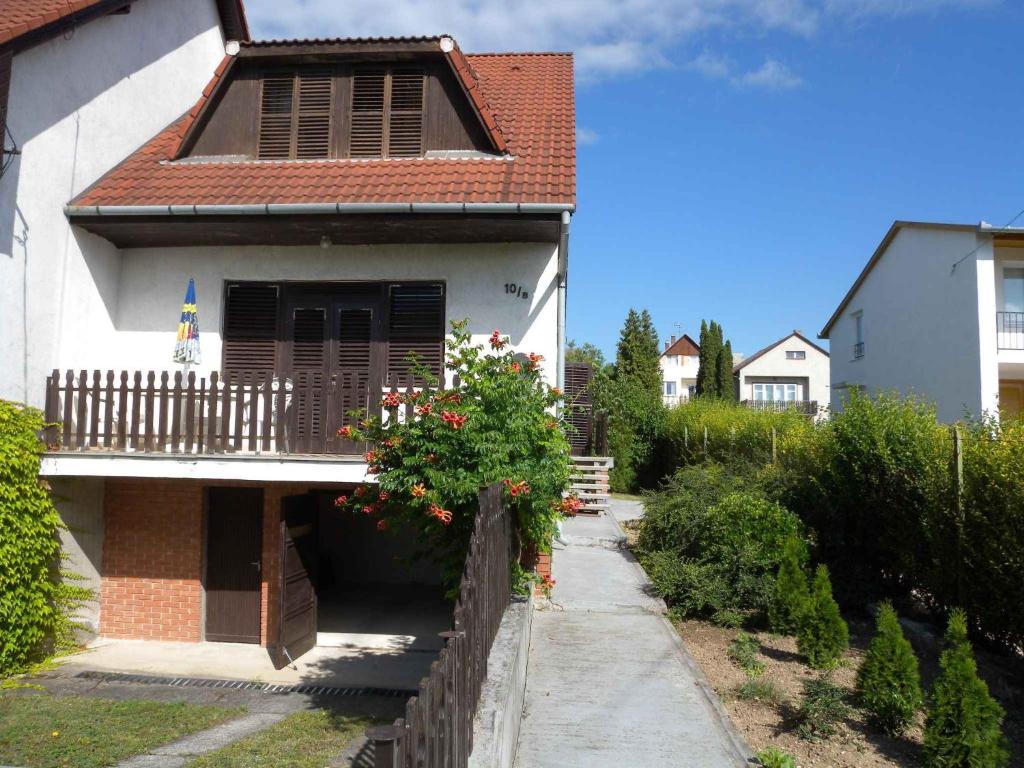 Holiday home Balatonalmadi/Balaton 17936