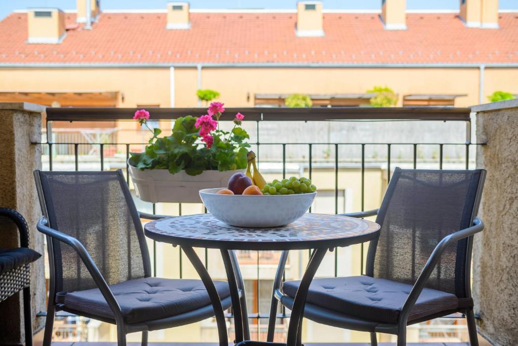 TUSCANY GARDEN-Free PARKING-Balcony-AC- Elevator